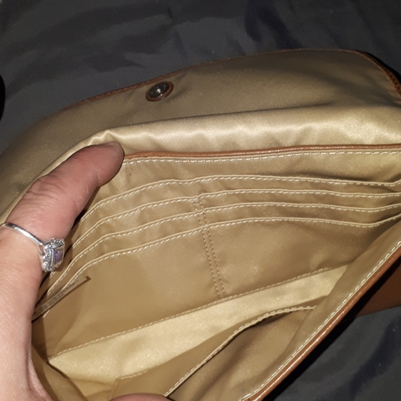 Coach small purse/clutch. - Picture 5 of 9